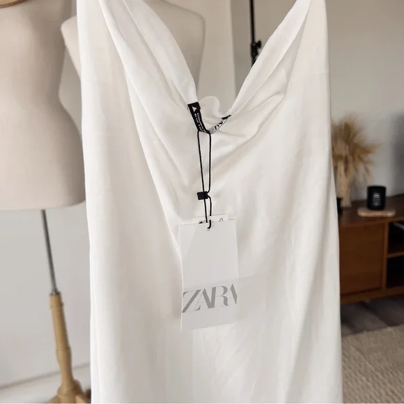 NWT CREAM WHITE SILKY BACKLESS DRESS - Picture 4 of 8